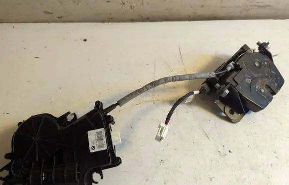 Tailgate/trunk/boot lift motor
