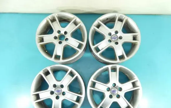 R16 alloy rim