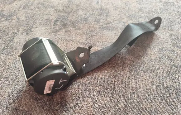 Nissan Qashqai Rear seatbelt 88844JD000 606161500 19072013