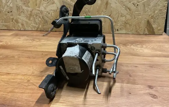 Renault Megane III ABS Pump 28561258023 10061938931 10096114763