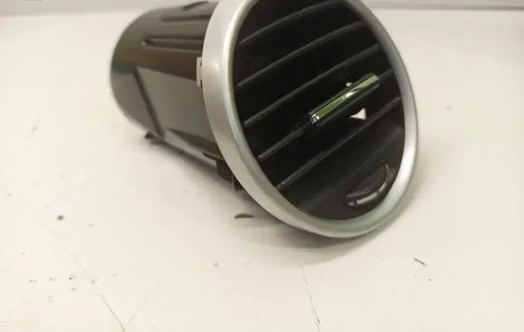Mercedes-Benz ML W164 Dash center air vent grill A1648302154