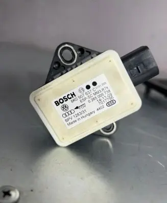 Audi A4 S4 B8 8K ESP acceleration yaw rate sensor 8K0907637C 7017796 0265005738
