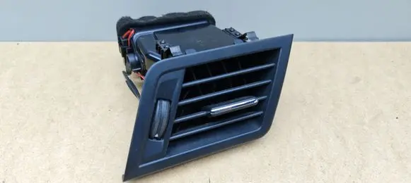 Mercedes-Benz E A207 Dashboard side air vent grill/cover trim A2078300254