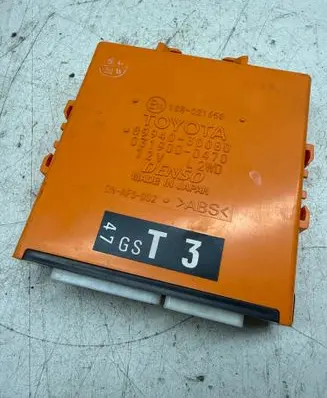 Lexus GS 300 350 430 450H Light module LCM 8994030080 10R021658 0319000470