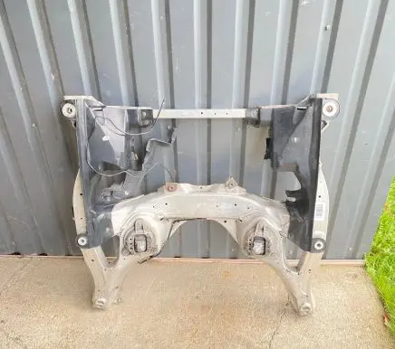 BMW 5 F10 F11 Front subframe 6796692 VT6N63
