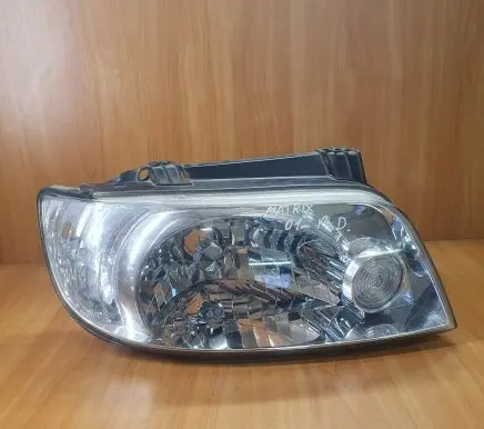 Hyundai Matrix Headlight/headlamp 92101170 RHD7559