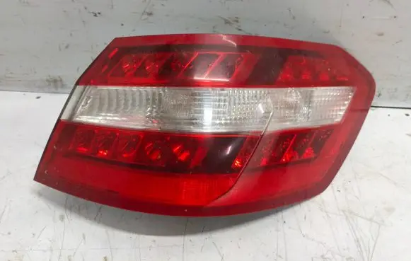 Mercedes-Benz E W212 Rear/tail lights A2129066701