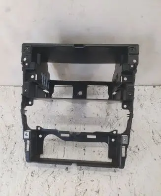 Ford Mondeo MK IV Radio/GPS head unit trim 6M2118A998