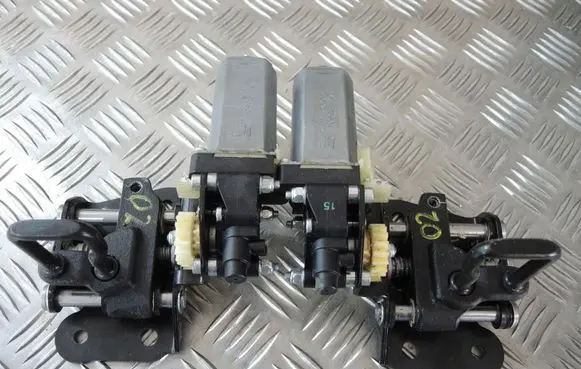 Porsche Panamera (970) Steering wheel lock 97052241501