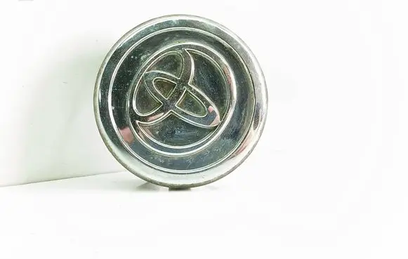 Toyota Avensis T250 Original wheel cap 426030F010