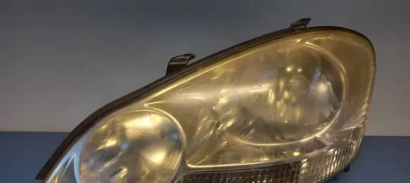 Toyota Avensis Verso Headlight/headlamp 9922681017