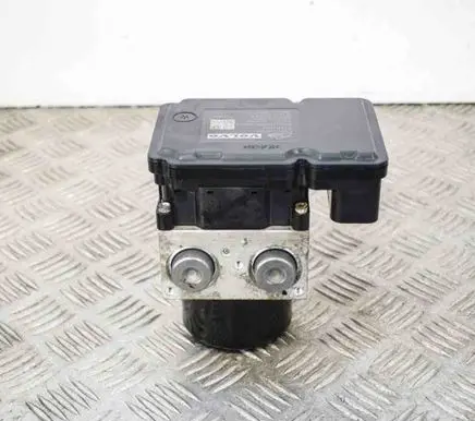 Volvo V70 ABS Pump
