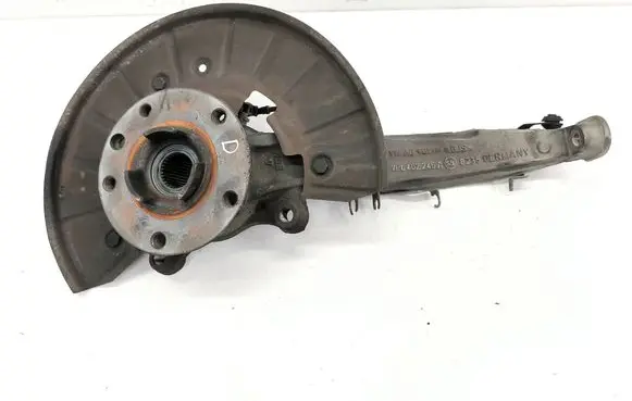 Audi Q7 4L Front wheel hub spindle knuckle 7P6407246A
