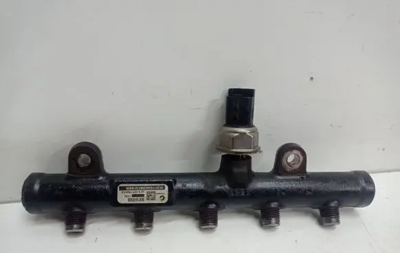 Volvo V50 Fuel main line pipe 9681649580 0828110342