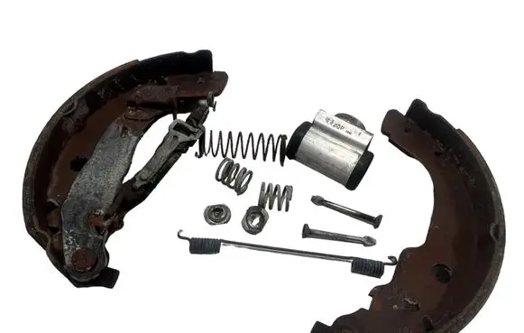 Peugeot 207 Handbrake/parking brake pads 053E8P 065E8P