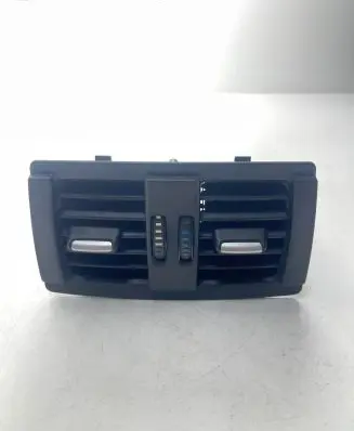 BMW 3 F30 F35 F31 Rear air vent grill 16828110 9207330