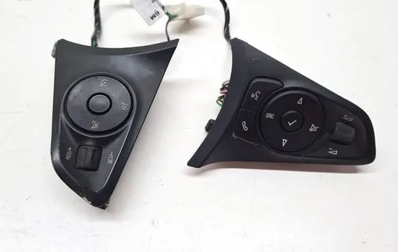 Opel Combo E Steering wheel buttons/switches 39172789
