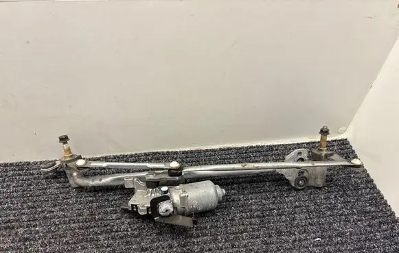 BMW X6 F16 Front wiper linkage and motor 7350336