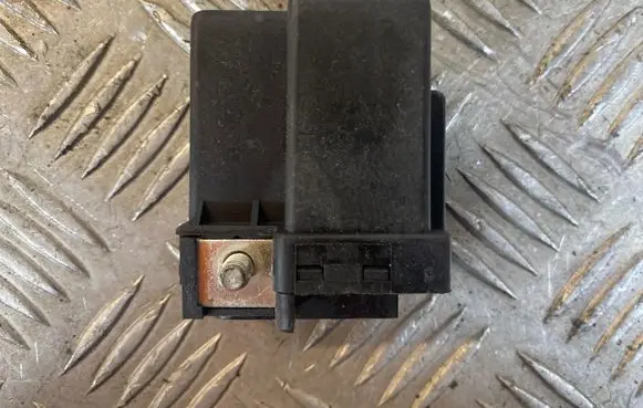 BMW X5 E53 Glow plug pre-heat relay 2246919 72RB510