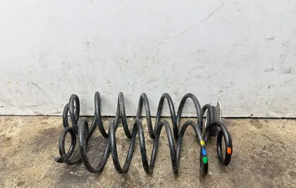 Peugeot 2008 II Rear coil spring 