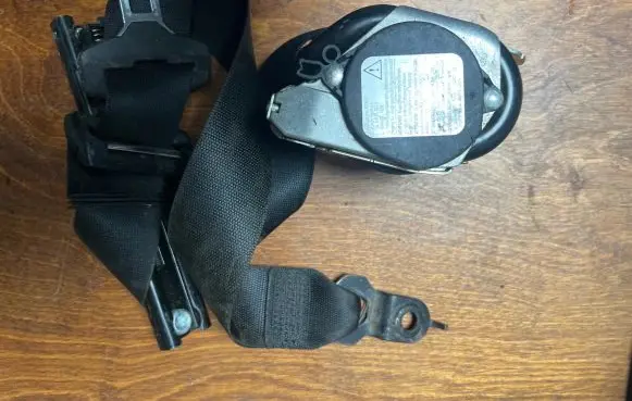 Mercedes-Benz Sprinter W906 Front seatbelt A9068600088 601384300 08379700C