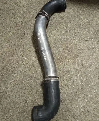 BMW 5 E39 Intercooler hose/pipe 11612247967