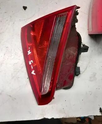 Audi A5 8T 8F Tailgate rear/tail lights 8T0945093