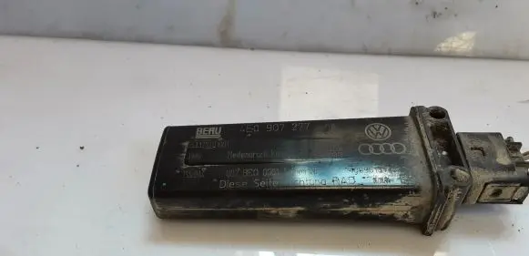 Audi A8 S8 D3 4E Tire pressure control unit 4E0907277 10096131