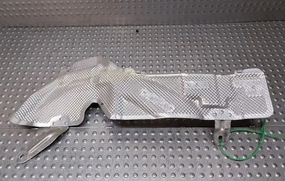 BMW 7 F01 F02 F03 F04 Exhaust heat shield S27705566 7193523