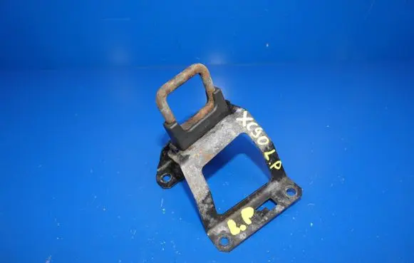 Volvo XC90 Engine bonnet (hood) release handle 31352886