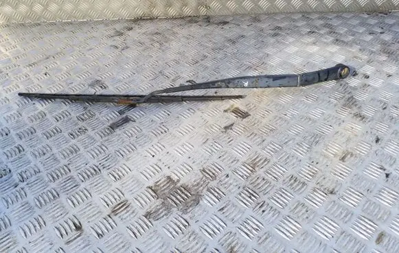 KIA Sportage Front wiper blade arm