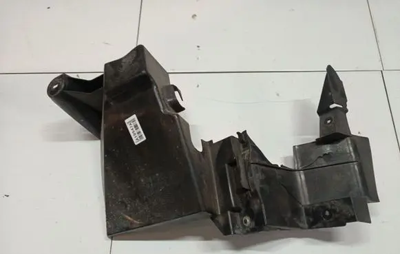 Mazda 3 I Other exterior part BP4K56L22