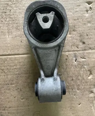 Nissan Juke I F15 Engine mount bracket XA8652110C