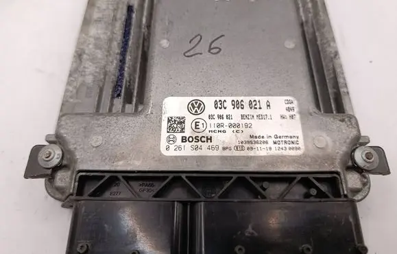 Volkswagen PASSAT B6 Engine control unit/module 03C906021A 03C906021 0261S04469