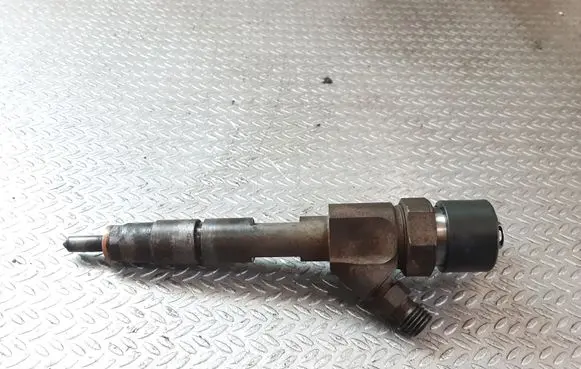 Volvo S40, V40 Fuel injector 0445110021 7700111014