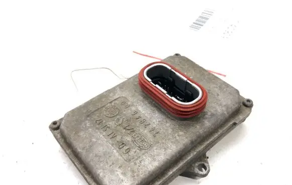 Mercedes-Benz ML W164 Voltage converter/converter module A0038205826