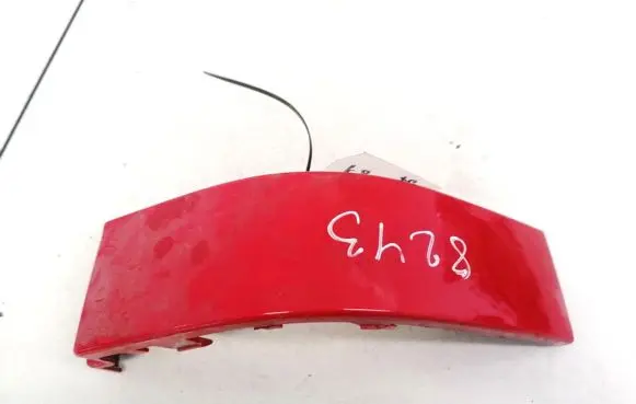 Rear/tail light trim molding