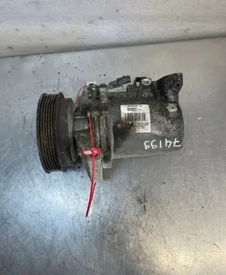 Dacia Sandero II Air conditioning (A/C) compressor (pump) DODACIASANDEROII2 8201025121