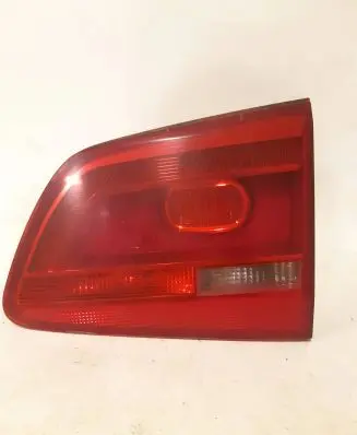 Volkswagen Touran II Tailgate rear/tail lights