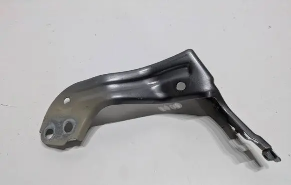 Audi Q4 Sportback e-tron Fender mounting bracket 89A821136
