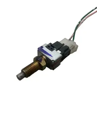 Mitsubishi L200 Brake pedal sensor switch