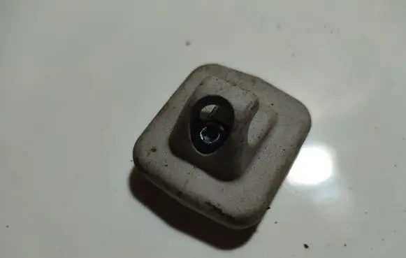 Sun visor clip/hook/bracket