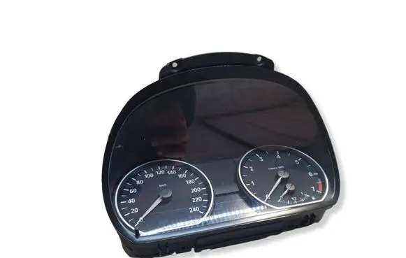BMW 1 E81 E87 Speedometer (instrument cluster) 6947136 102493213 6960487