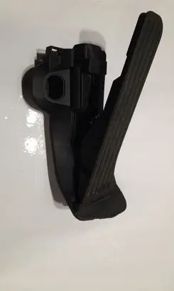 Volkswagen PASSAT B6 Accelerator throttle pedal 1K2721503M