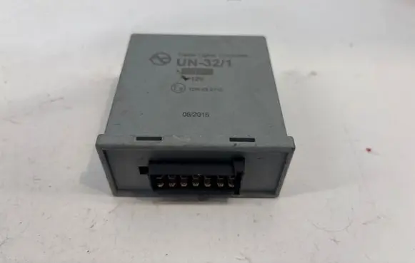 BMW 5 E60 E61 Light module LCM 10R035110 UN321