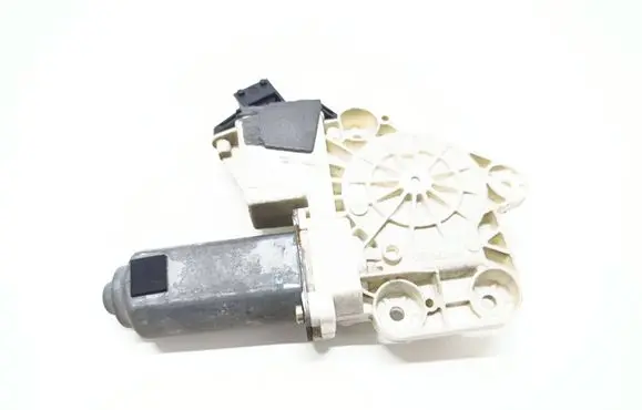 Opel Vectra C Rear door window regulator motor 106155102 1137328066