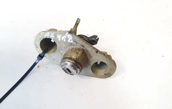 Volvo S60 Tailgate exterior lock 737700001