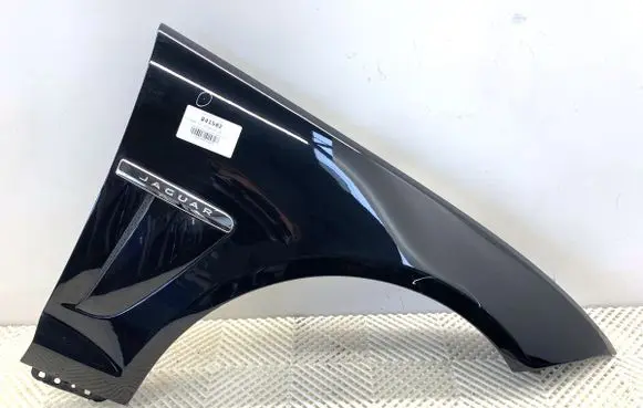 Jaguar XF Fender 