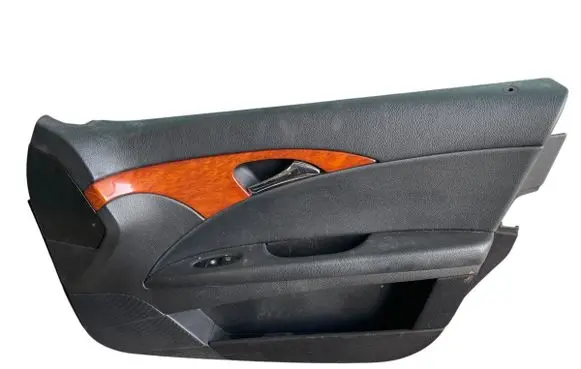 Mercedes-Benz E W211 Front door card panel trim A2117270214