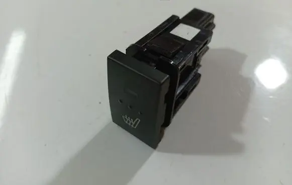 Mazda 3 I Seat heating switch BP4K66420